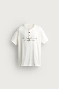 T-SHIRT LAVÉ COL TUNISIEN