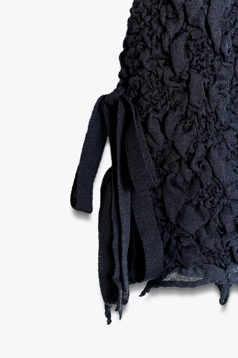 TEXTURED KNIT TIE TOP