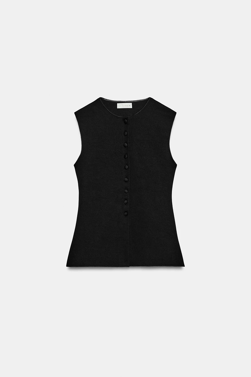 BUTTONED VEST TOP