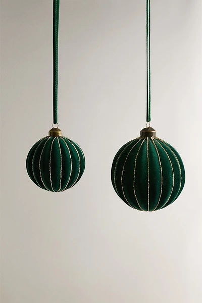 SHINY STRIPED CHRISTMAS TREE BALL ORNAMENT