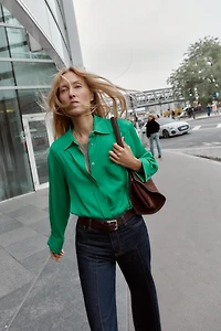 SATIN EFFECT POCKET SHIRT