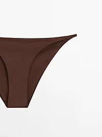 Bikini bottoms with thin straps