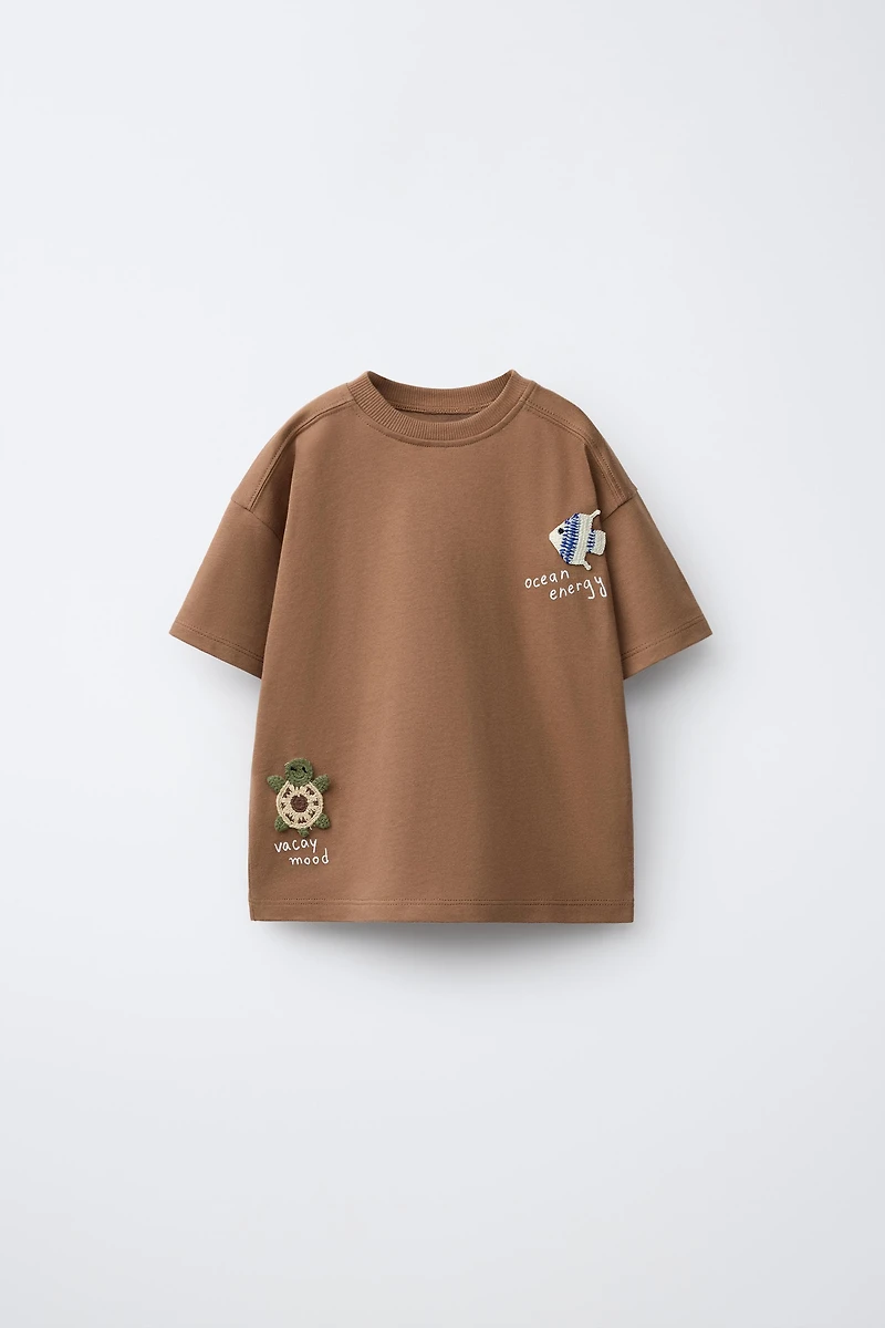 CROCHET PATCH T-SHIRT