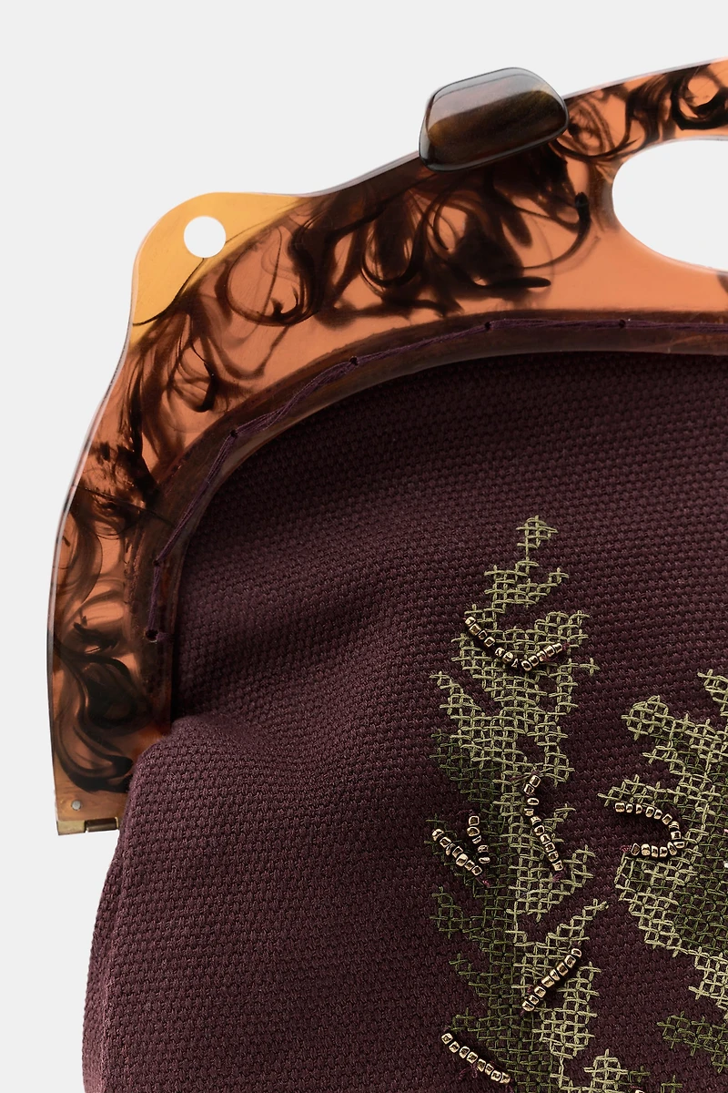 FLORAL EMBROIDERED BAG WITH TORTOISESHELL HANDLE