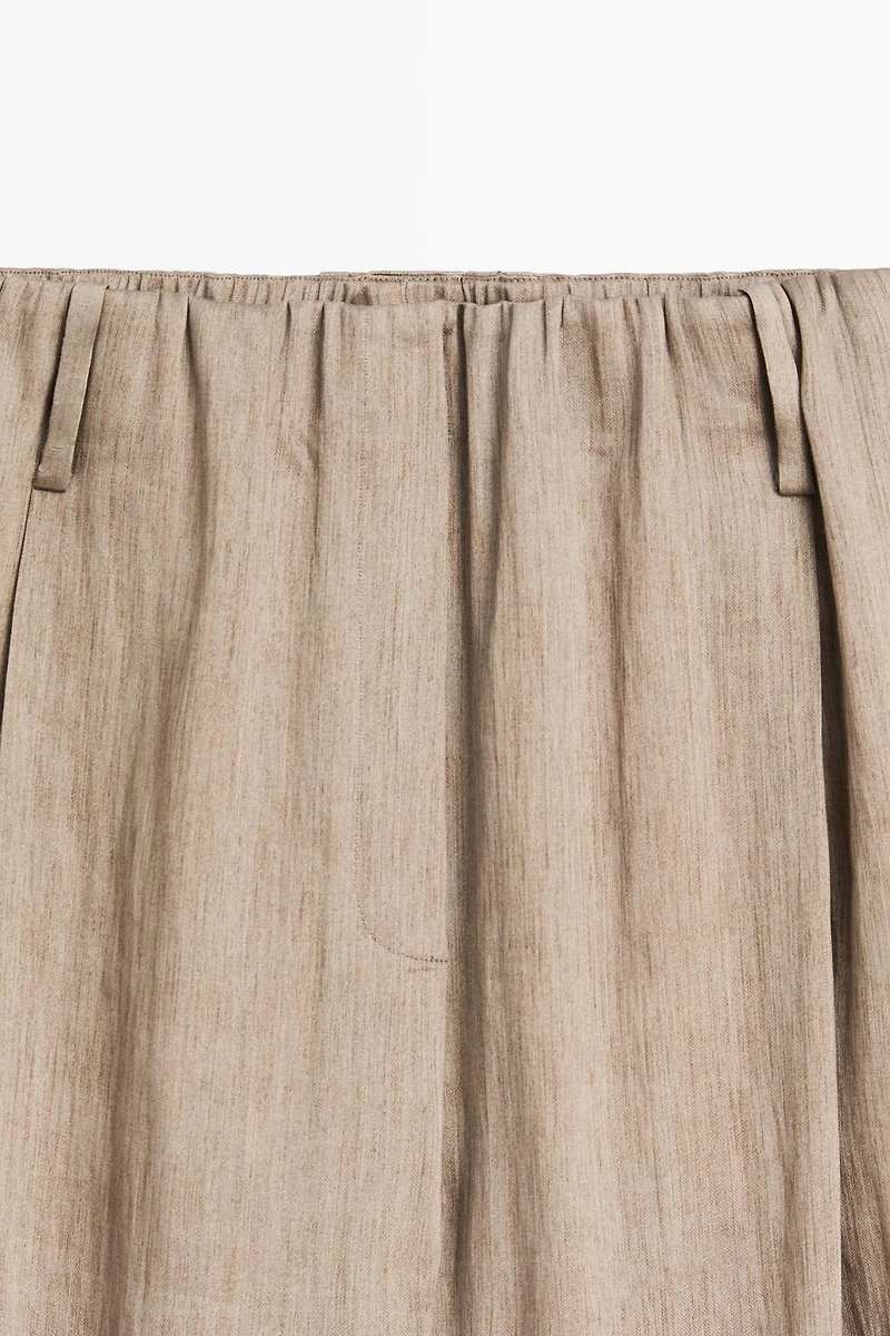 Satin pleated pants with elastic detail - STUDIO