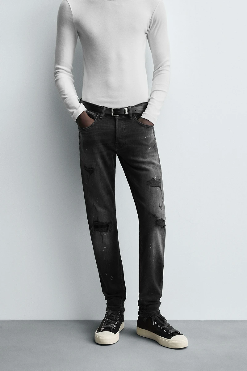RIPPED SKINNY FIT JEANS
