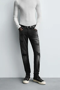 RIPPED SKINNY FIT JEANS