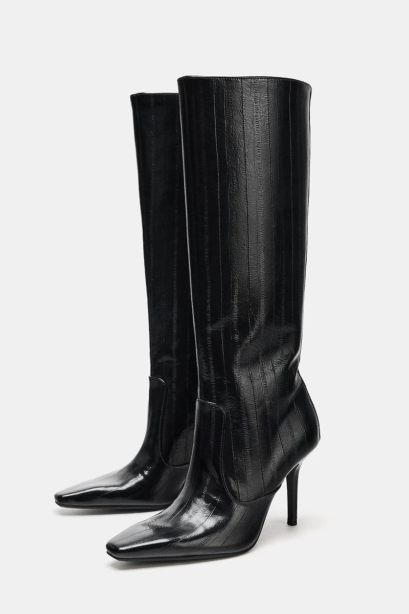 ENGRAVED HEELED BOOTS