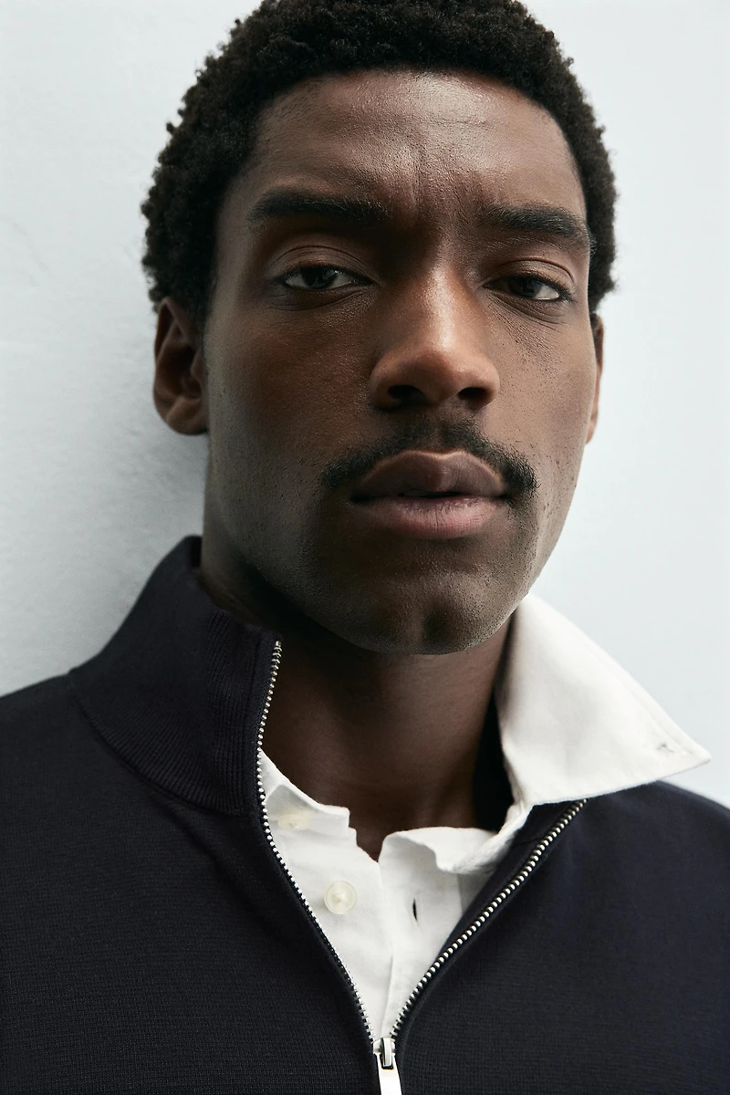 PULL EN MAILLE PERLÉE ZIPPÉ