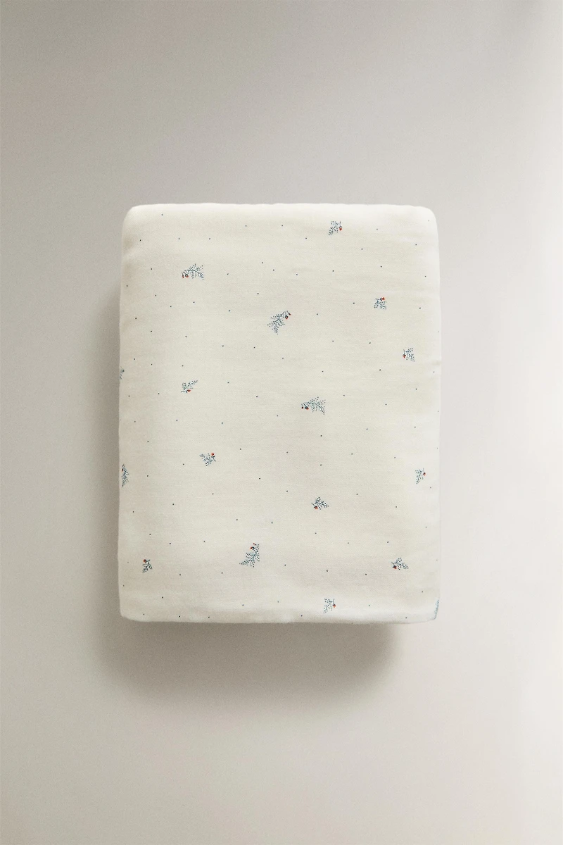 BABY FLORAL BATH TOWEL