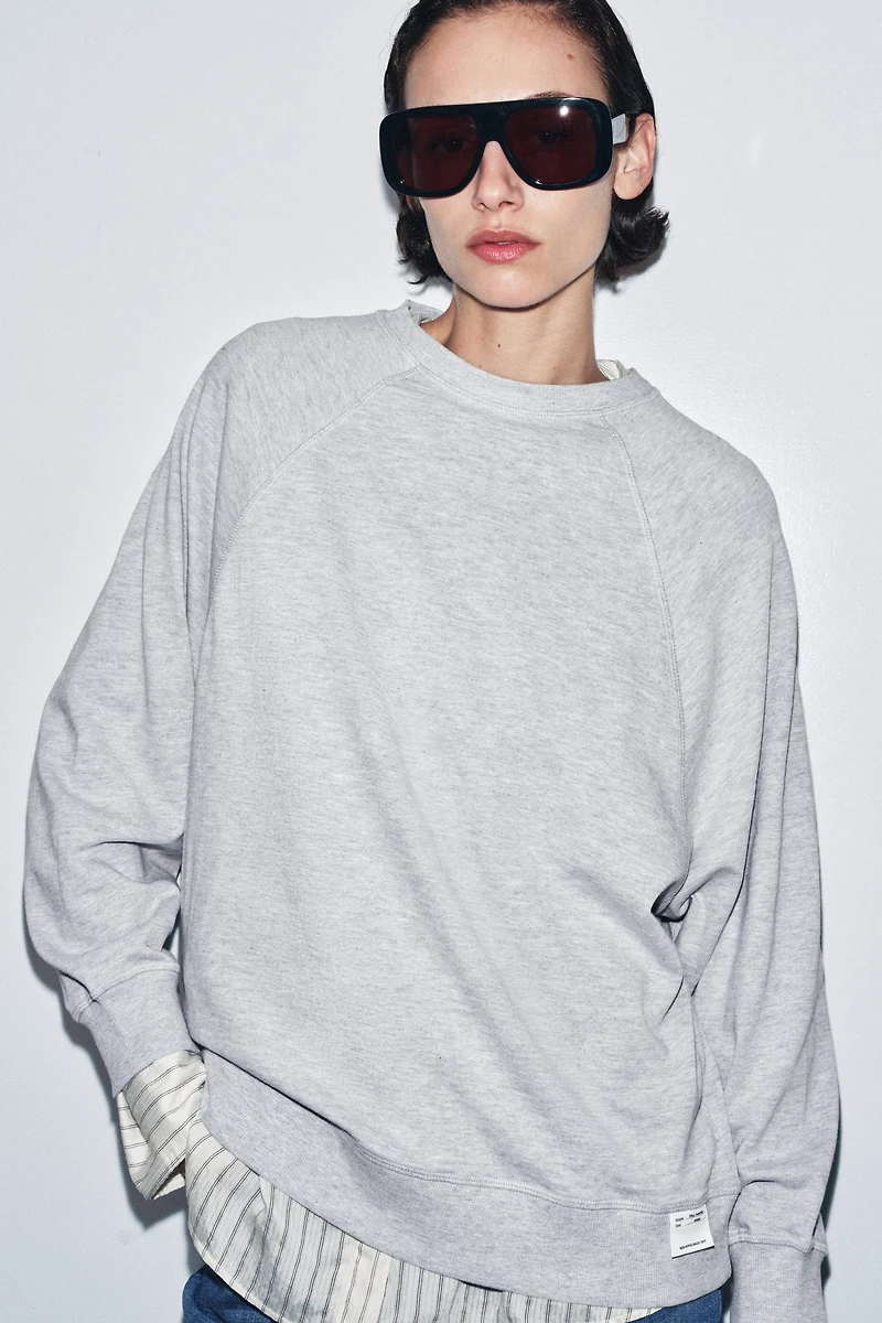 OVERSIZE LONG SLEEVE T-SHIRT