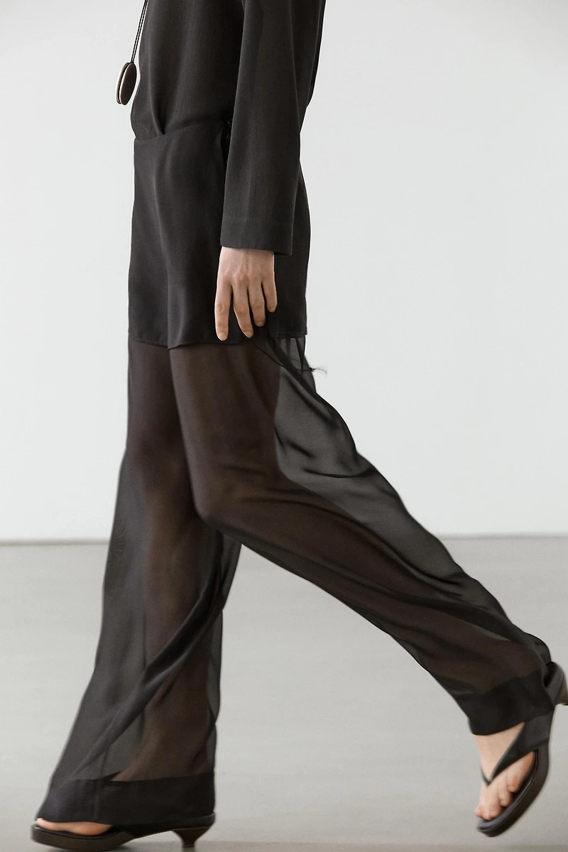 Pantalon fluide contrastant soie