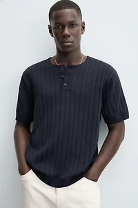 KNIT T-SHIRT WITH BUTTONED NECK
