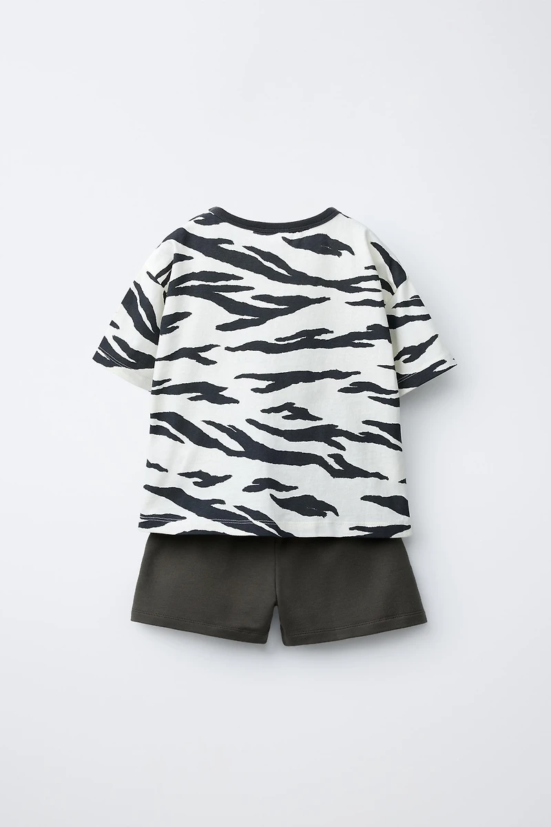 ENSEMBLE JOGGING T-SHIRT ET BERMUDA ZÈBRE