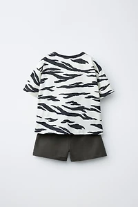 ENSEMBLE JOGGING T-SHIRT ET BERMUDA ZÈBRE