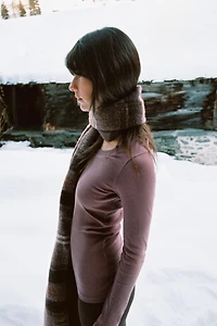 RIBBED LONG SLEEVE T-SHIRT