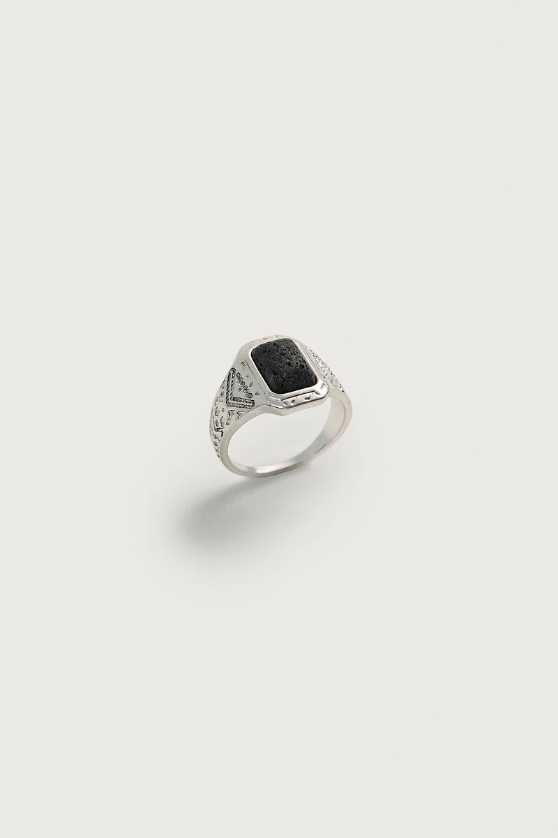 EMBOSSED SIGNET RING
