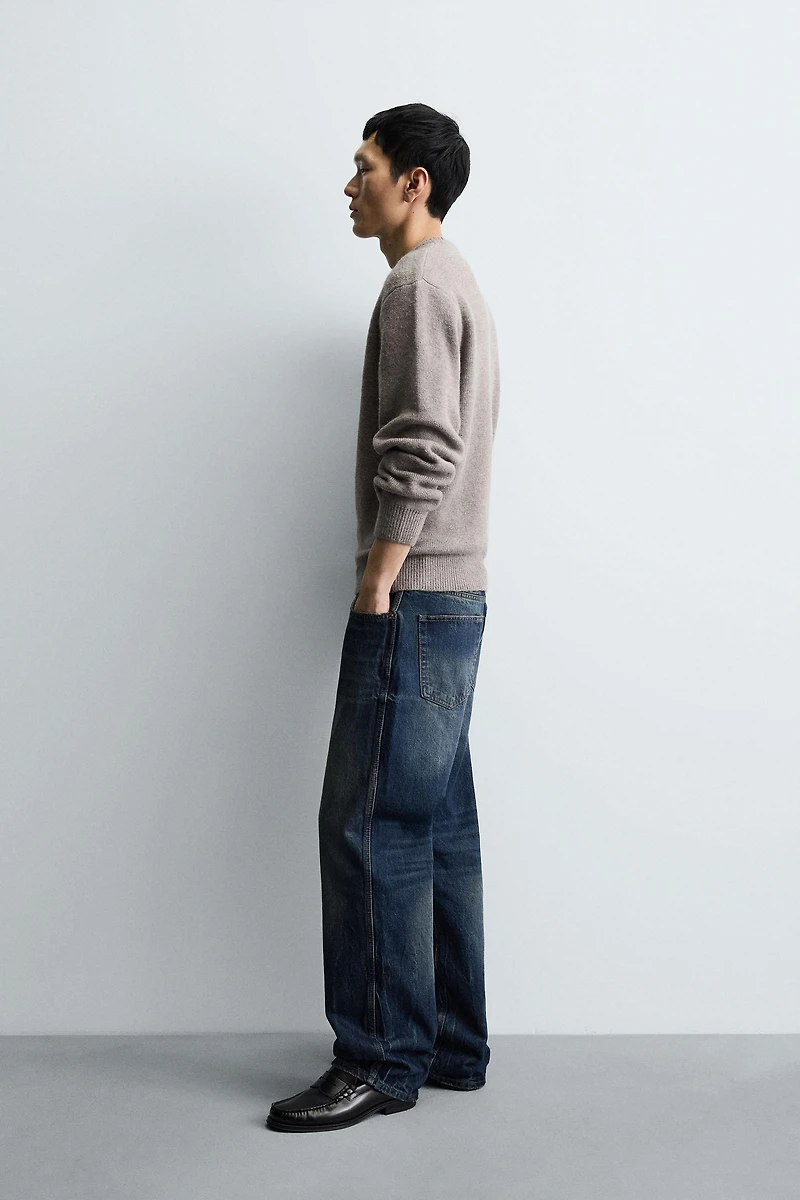 TEXTURED BOXY FIT JUMPER