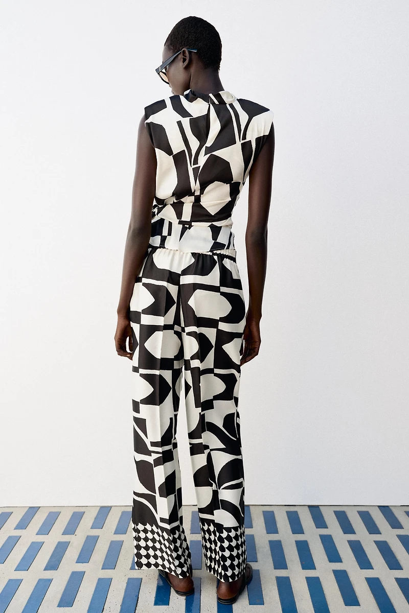GEOMETRIC PRINT PANTS