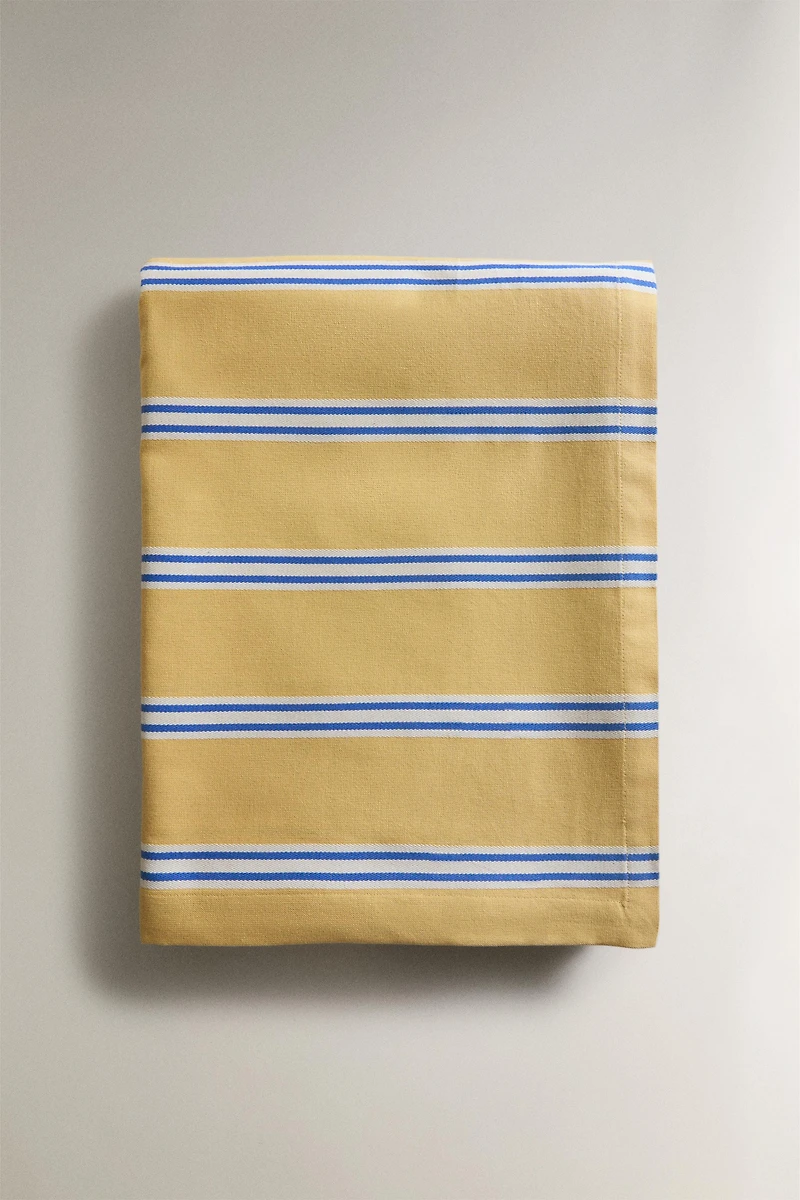 STRIPED PRINT TABLECLOTH