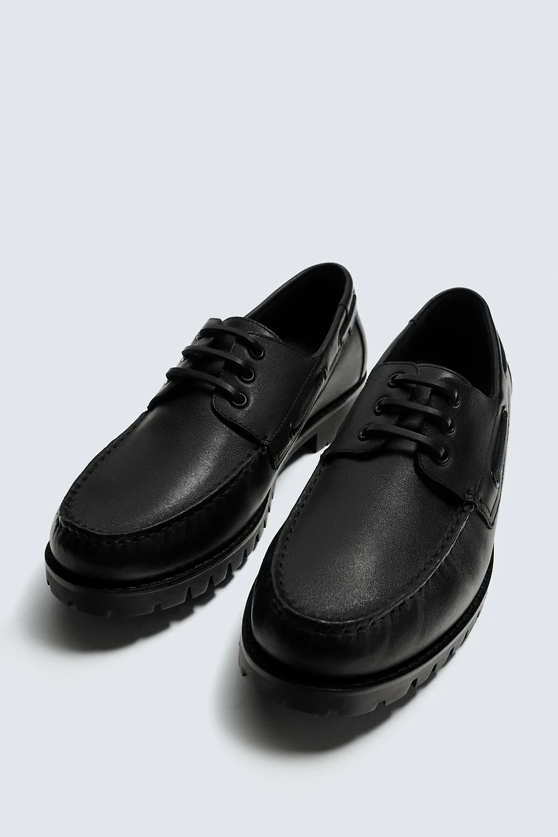 CHAUSSURES BATEAU EN CUIR