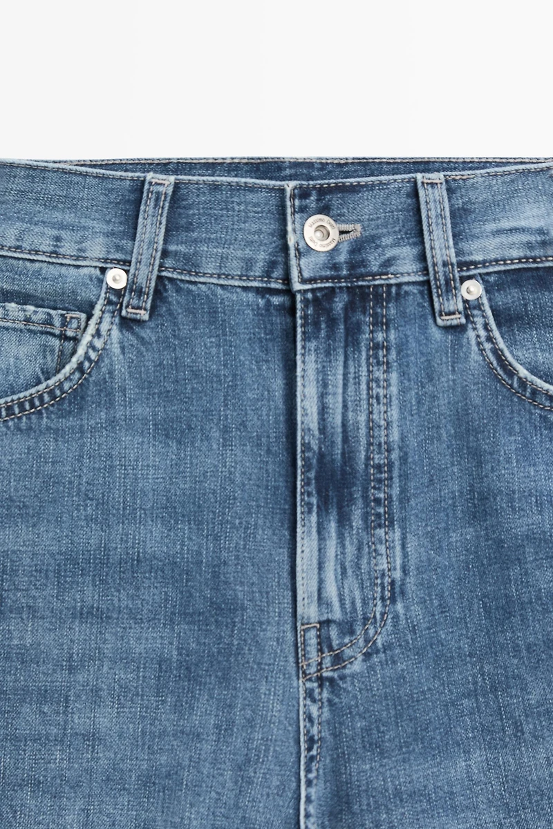 High-waist wide-leg jeans
