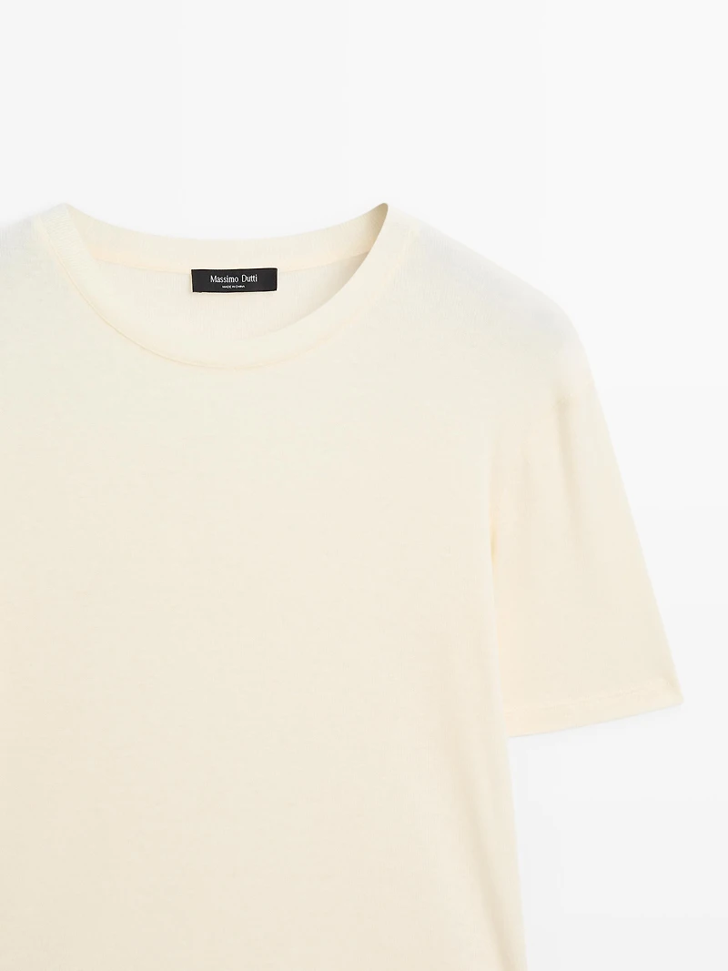 Short sleeve cotton blend T-shirt