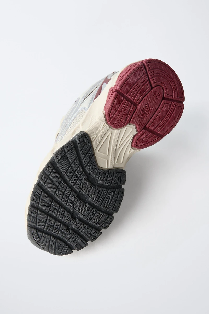 METALLIC ATHLETIC SNEAKERS