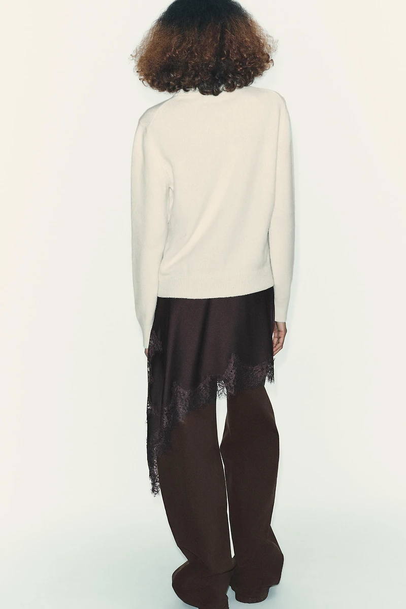LONG SLEEVE CASHMERE AND WOOL SWEATER