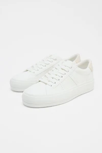 TOPSTITCHING DETAIL SNEAKERS