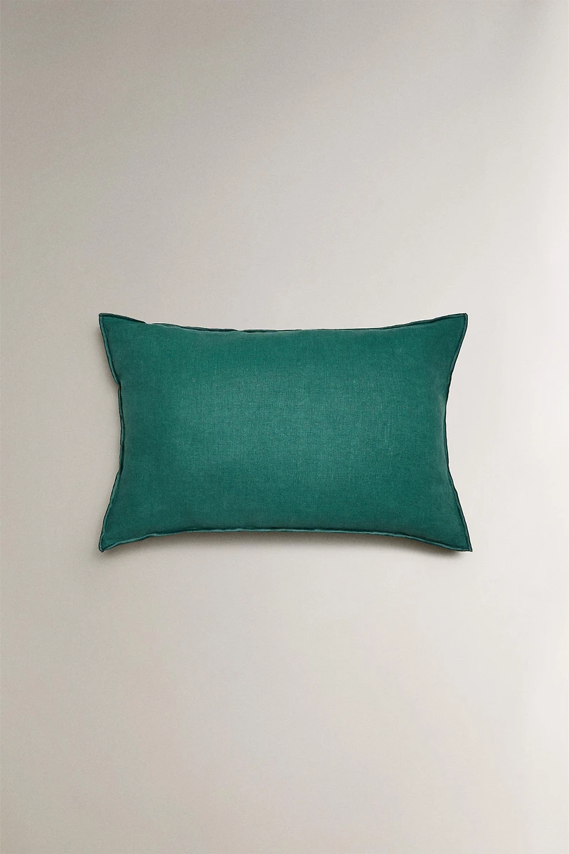THROW PILLOW COVER WITH OVERLOCK