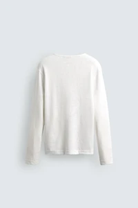 BUTTON NECK T-SHIRT
