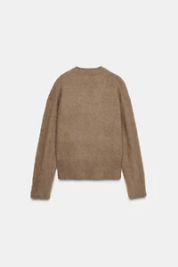 BRUSHED EFFECT KNIT SWEATER