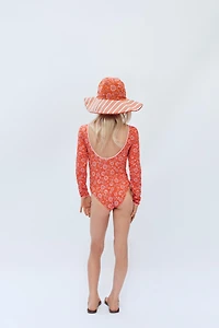 2-14 YEARS/ LIMITED EDITION FLORAL AND STRIPED HAT