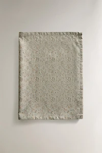FLORAL JACQUARD TABLE RUNNER
