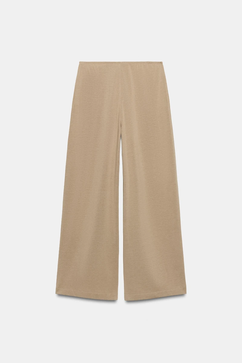 FLOWY STRAIGHT LEG PANTS