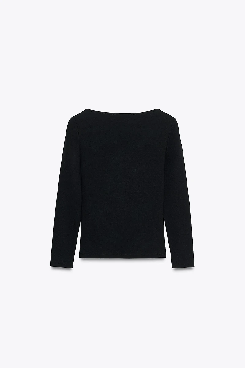 VOLUMINOUS FLOWER T-SHIRT