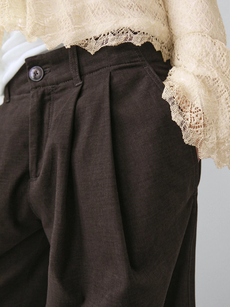 Wide-leg trousers with darts