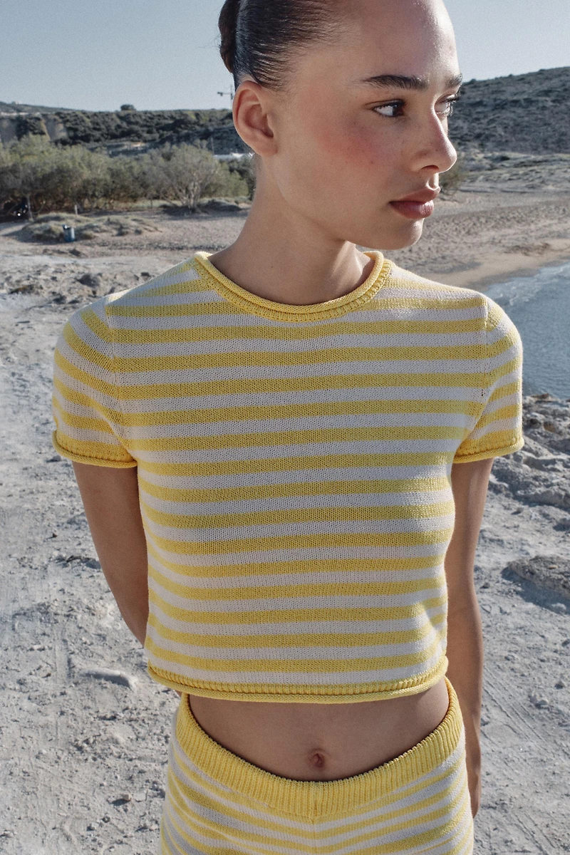 STRIPED KNIT CROP TOP