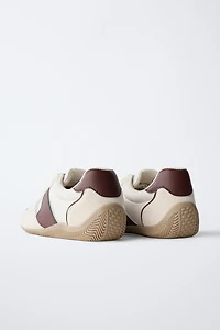 CONTRASTING SNEAKERS