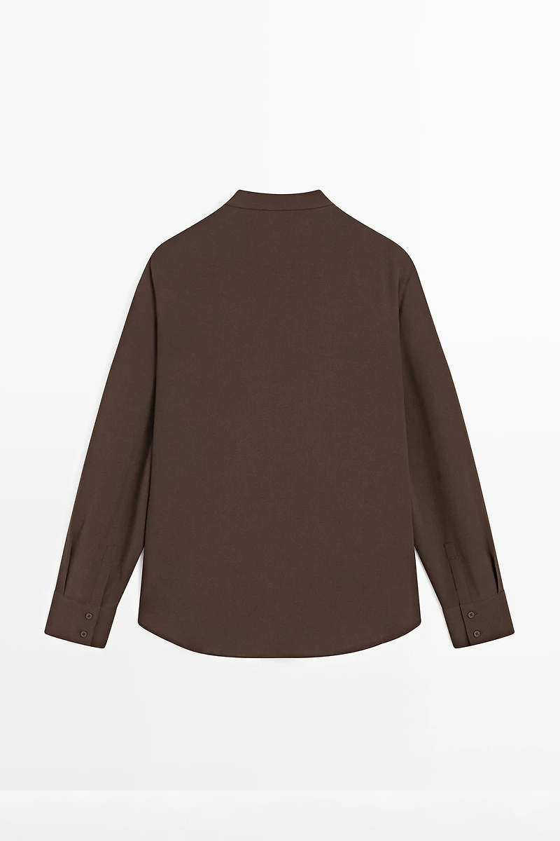 Flowing blouse with ruffles