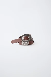 100% LEATHER BELT WITH METALLIC DETAIL