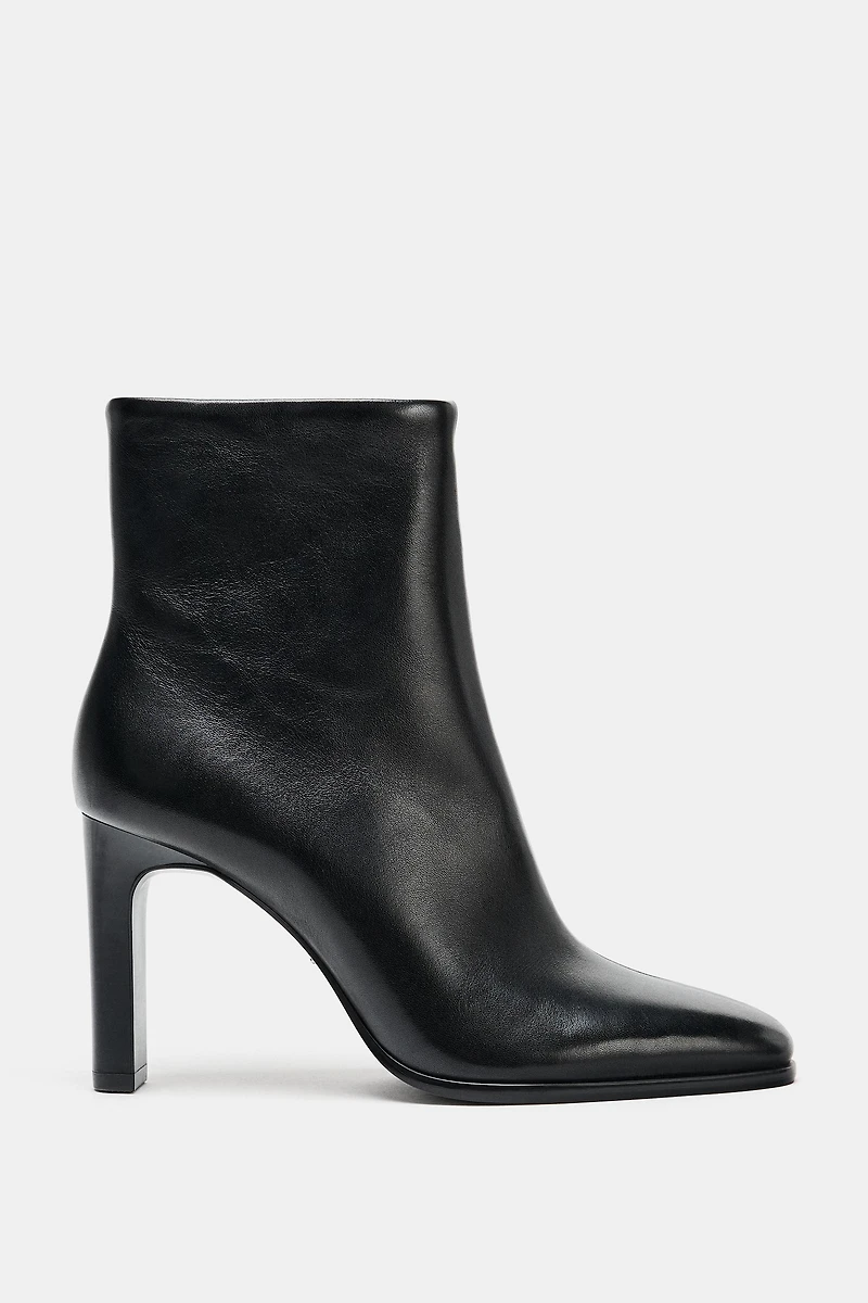 LEATHER HEELED ANKLE BOOTS