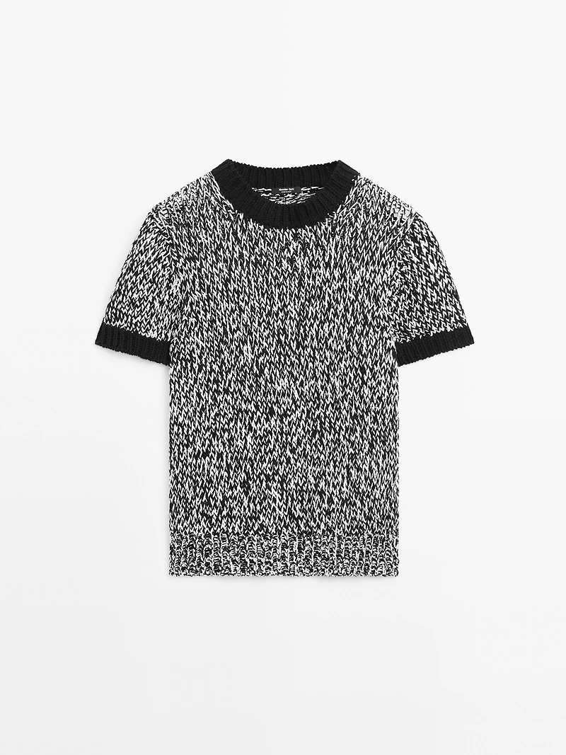 Short sleeve knit sweater