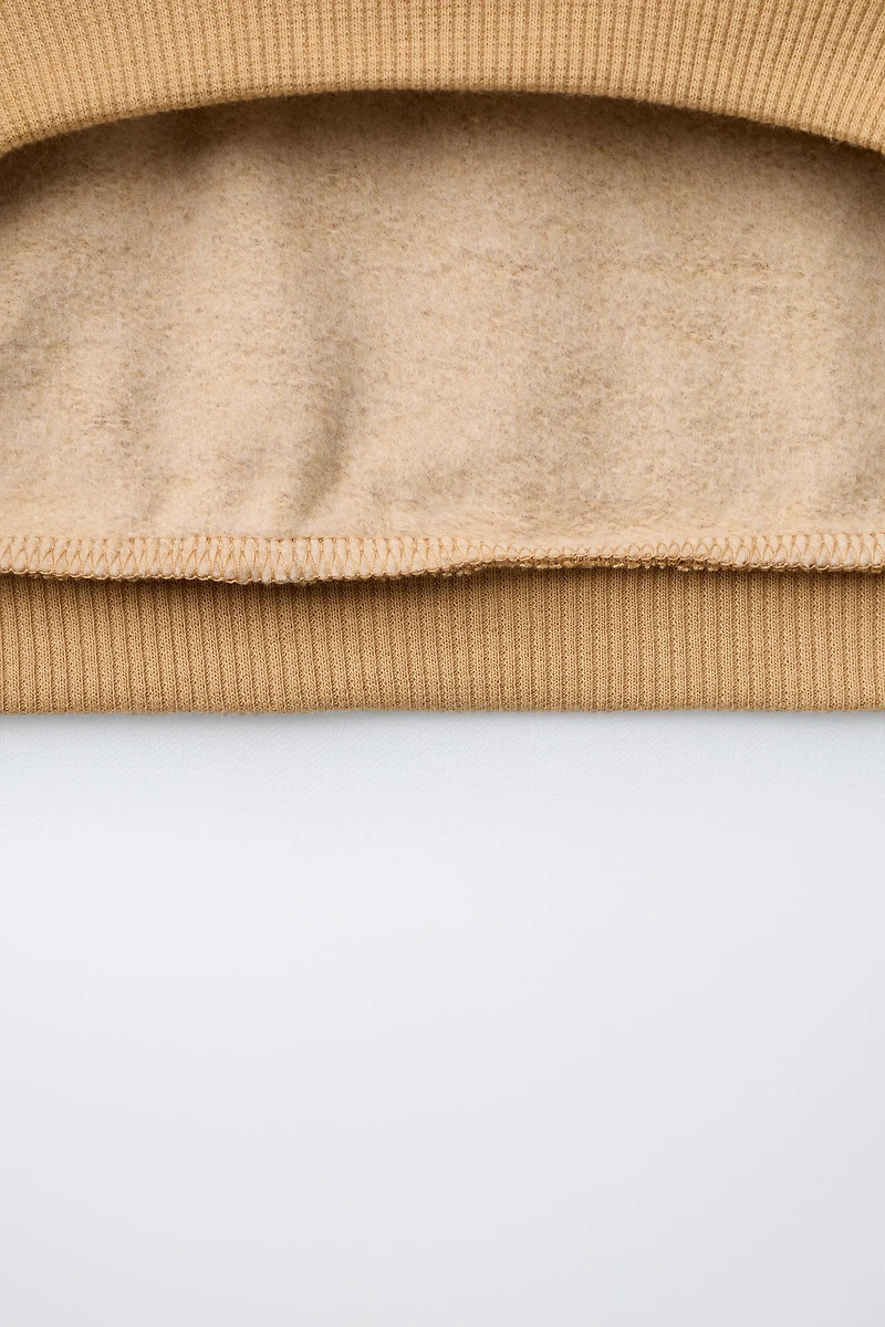 PATCH APPLIQUÉ SWEATSHIRT