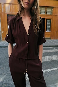 FLOWY SHORT SLEEVE SHIRT