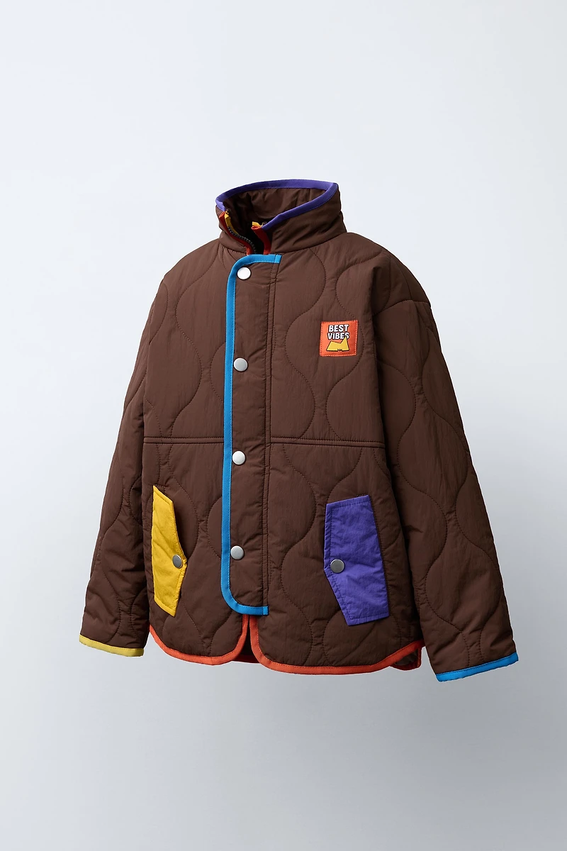 VESTE À DÉTAILS CONTRASTE