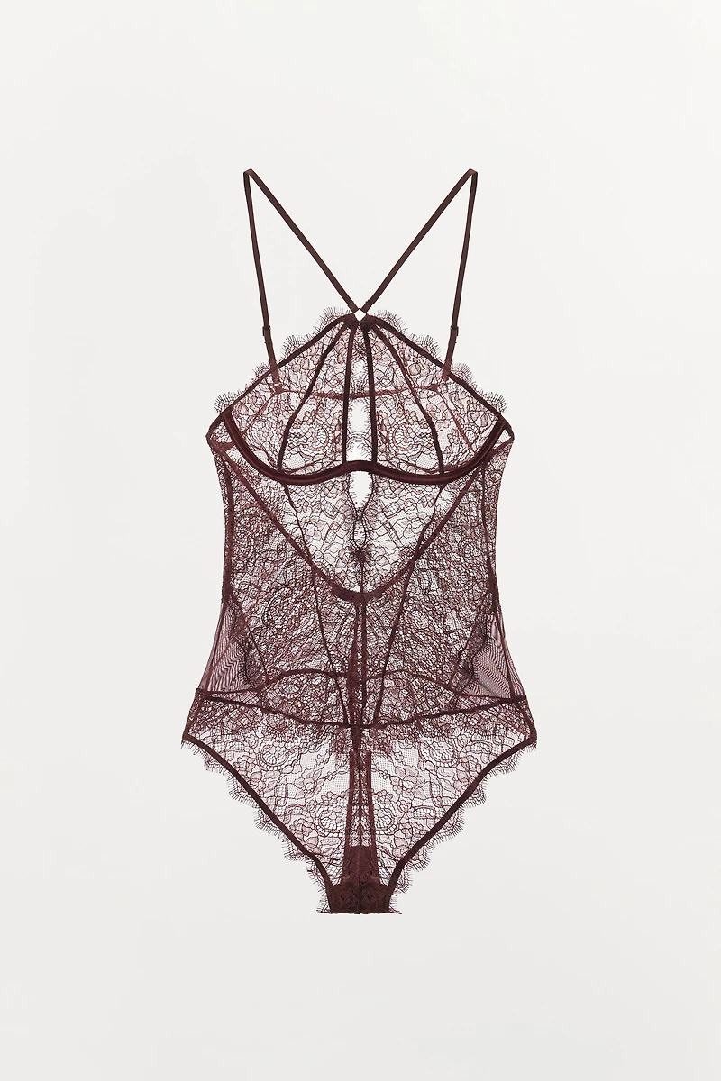 BODY HALTER EN DENTELLE