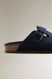 FELT BUCKLED CLOG SLIPPERS