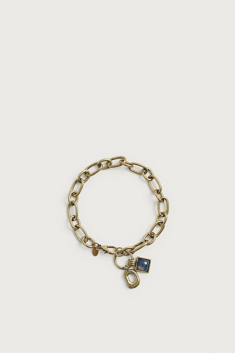 METALLIC CHARM BRACELET